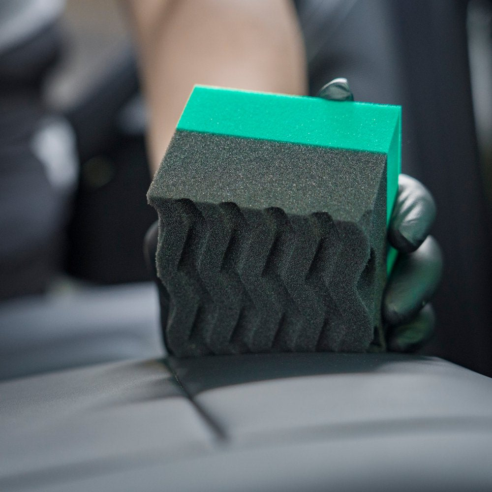 Wavy Waxing Sponge Applicator