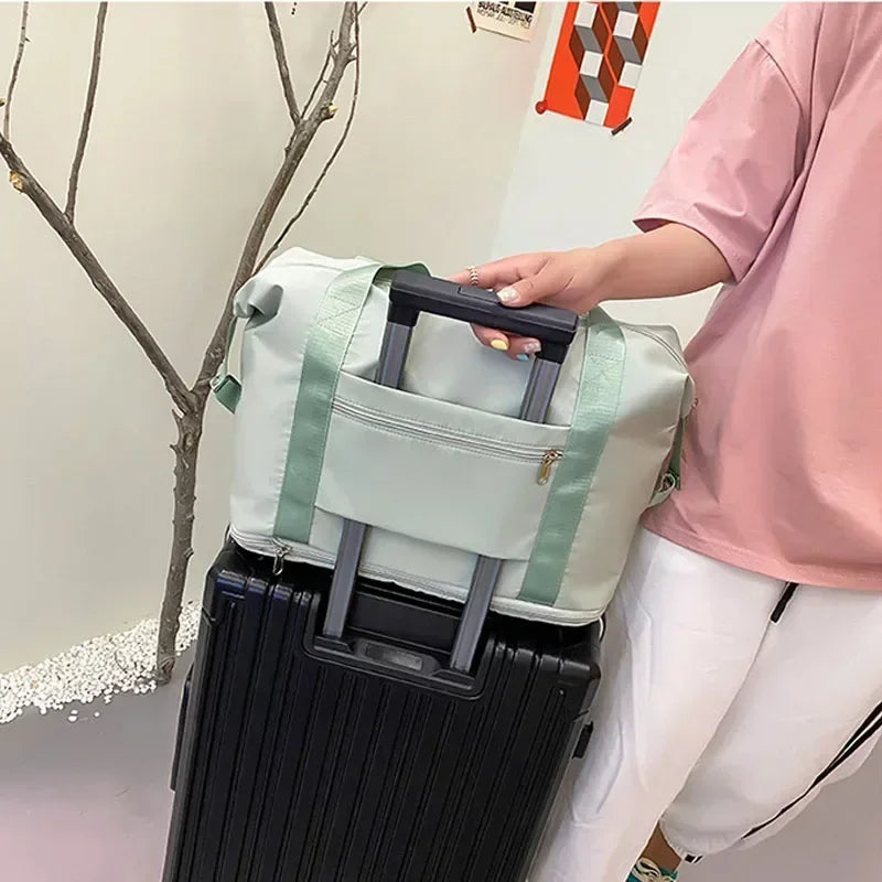 2023 Stylish Expandable Folding Travel Bag with Dry Wet Separation